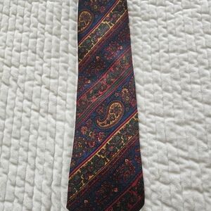 Abercrombie & Fitch Vintage Multicolor Paisley Silk Tie Made In England